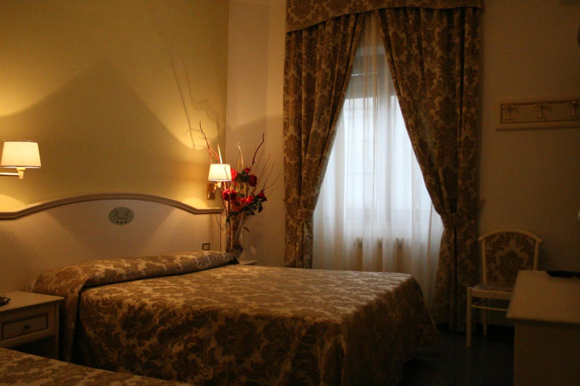 Hotel La Meridiana أنغياري المظهر الخارجي الصورة