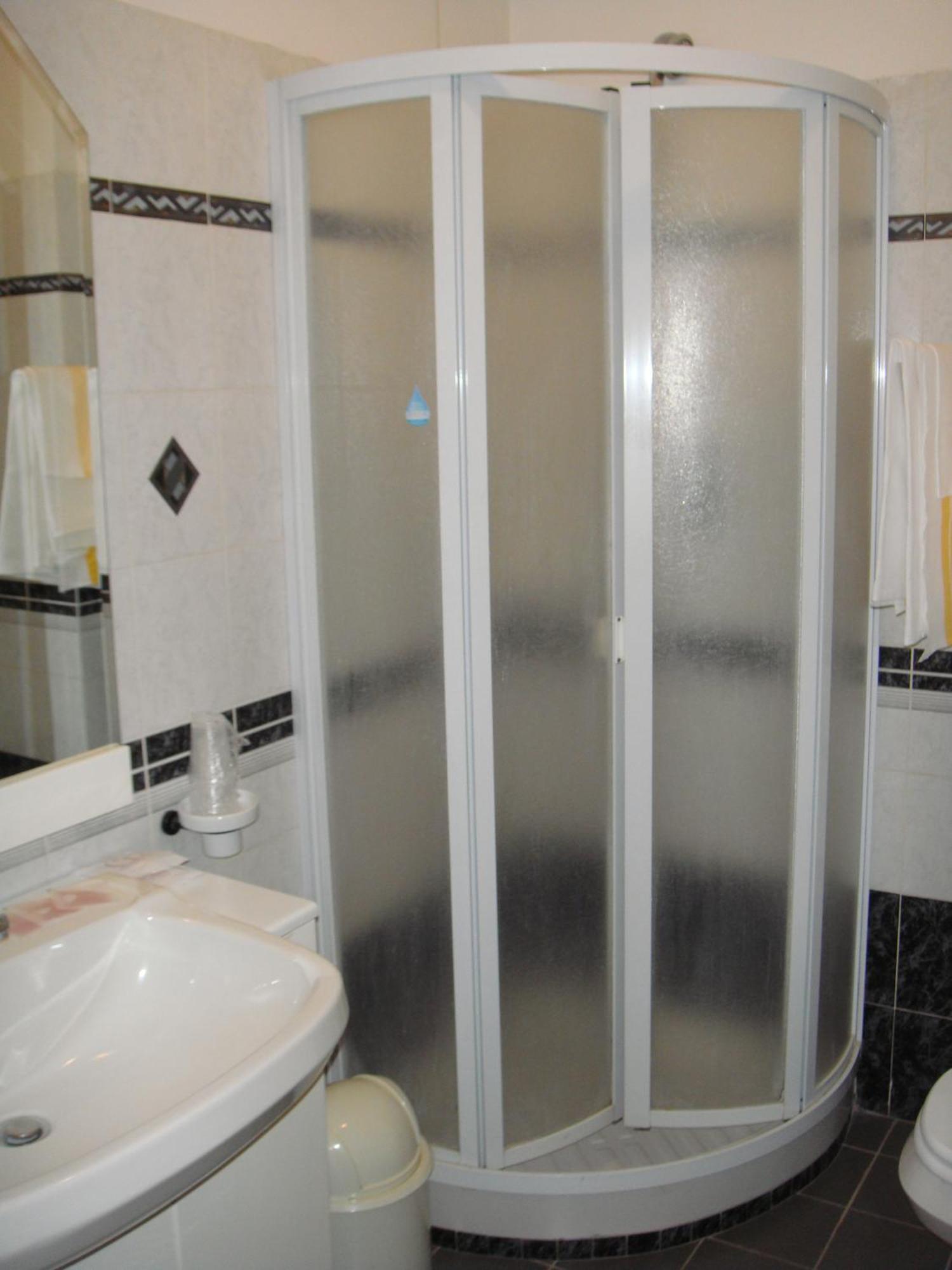 Hotel La Meridiana أنغياري المظهر الخارجي الصورة