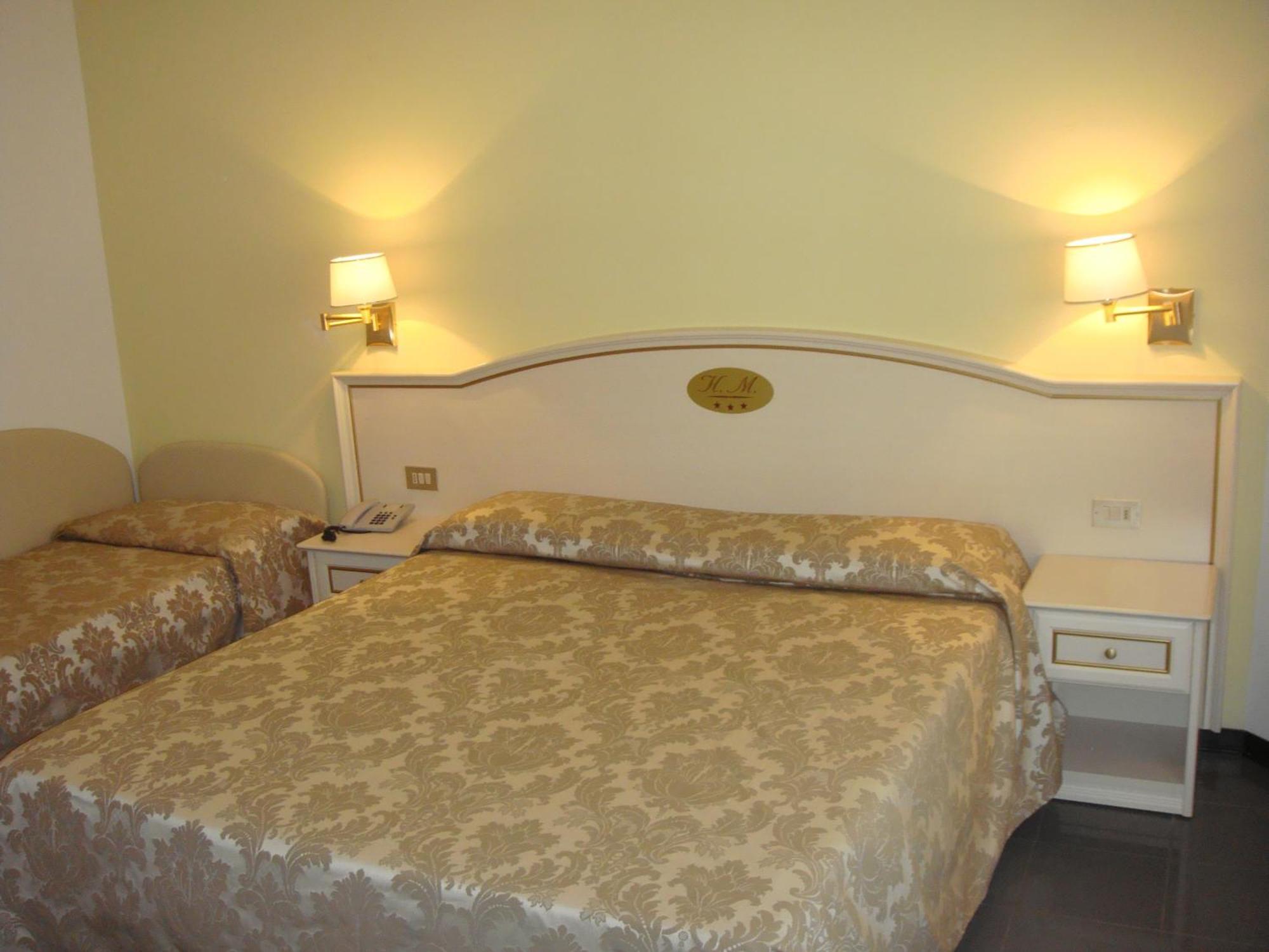 Hotel La Meridiana أنغياري المظهر الخارجي الصورة